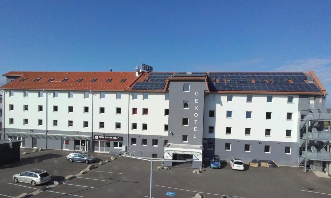 Oekotel Treffpunkt Foehrenhain Fohrenhain Exterior foto